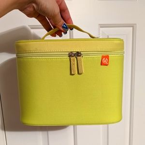 BNWT Body Shop Vanity Case